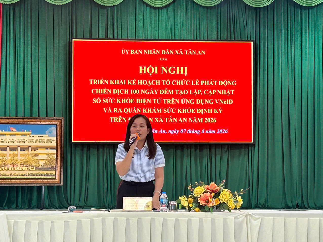 Đồng chí Nguyễn Thị Thanh Nguyên – Ủy viên Ban Thường vụ Đảng ủy, Phó Chủ tịch UBND xã Tân An chủ trì Hội nghị
